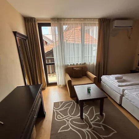 Apartman Royal Park Home2host *